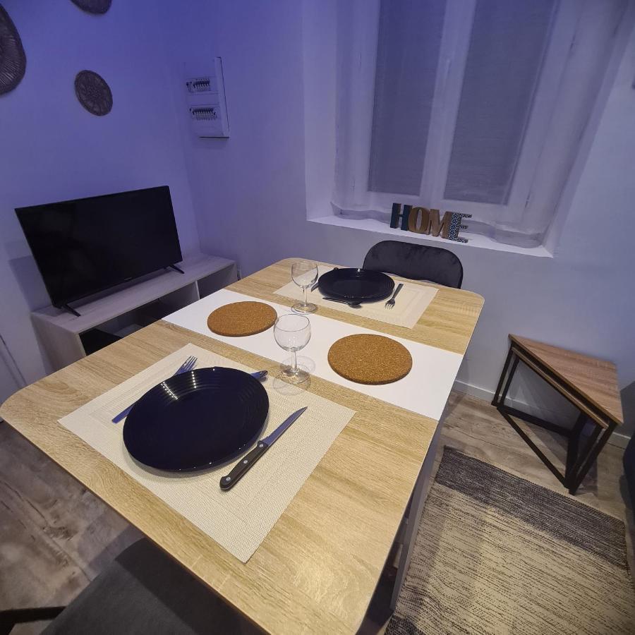Tres Joli Appartement 2 Pieces, Centre-Ville Tuchan Eksteriør bilde